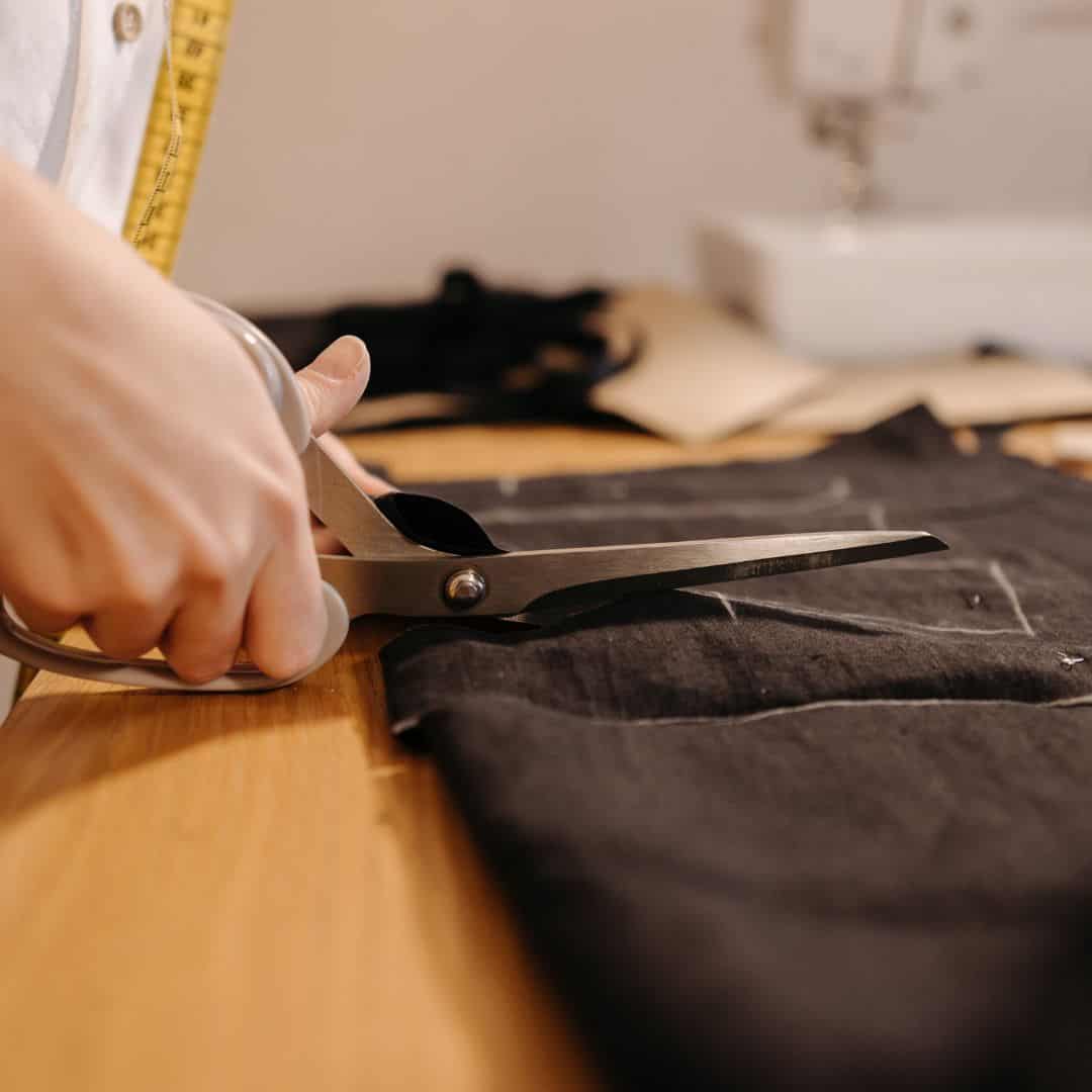 How to Choose the Right Tailor for Alteration Services